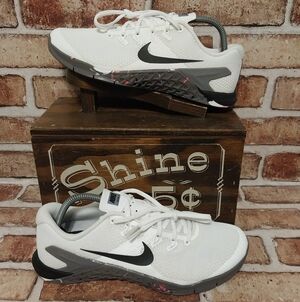 Pre-owned 2018 Nike Metcon 4